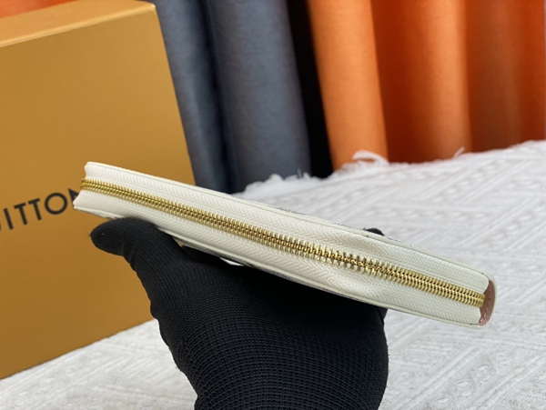 LVコピーウォレット内部構造